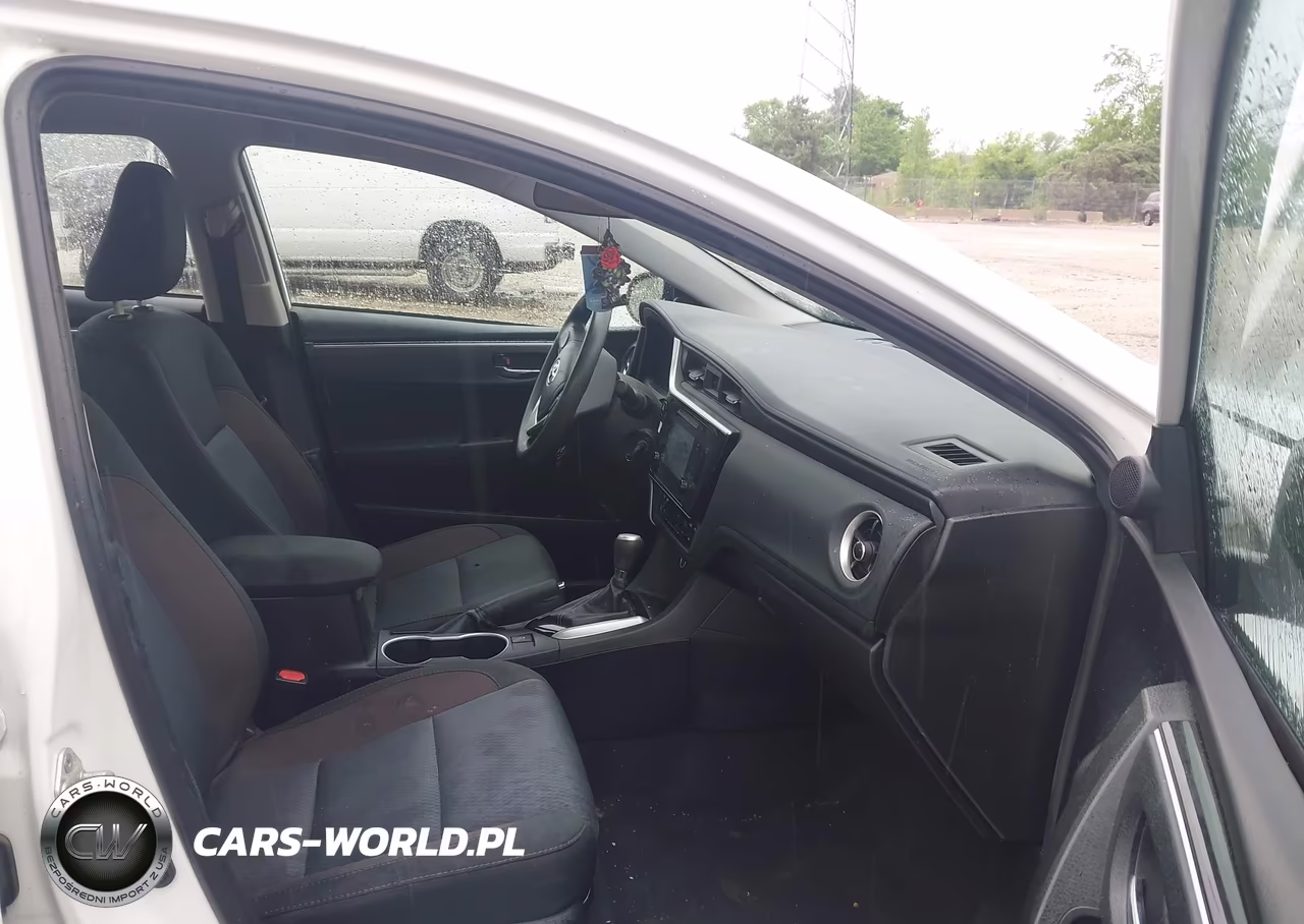 2019 Toyota Corolla Le VIN:2T1BURHE9KC210445 - 5