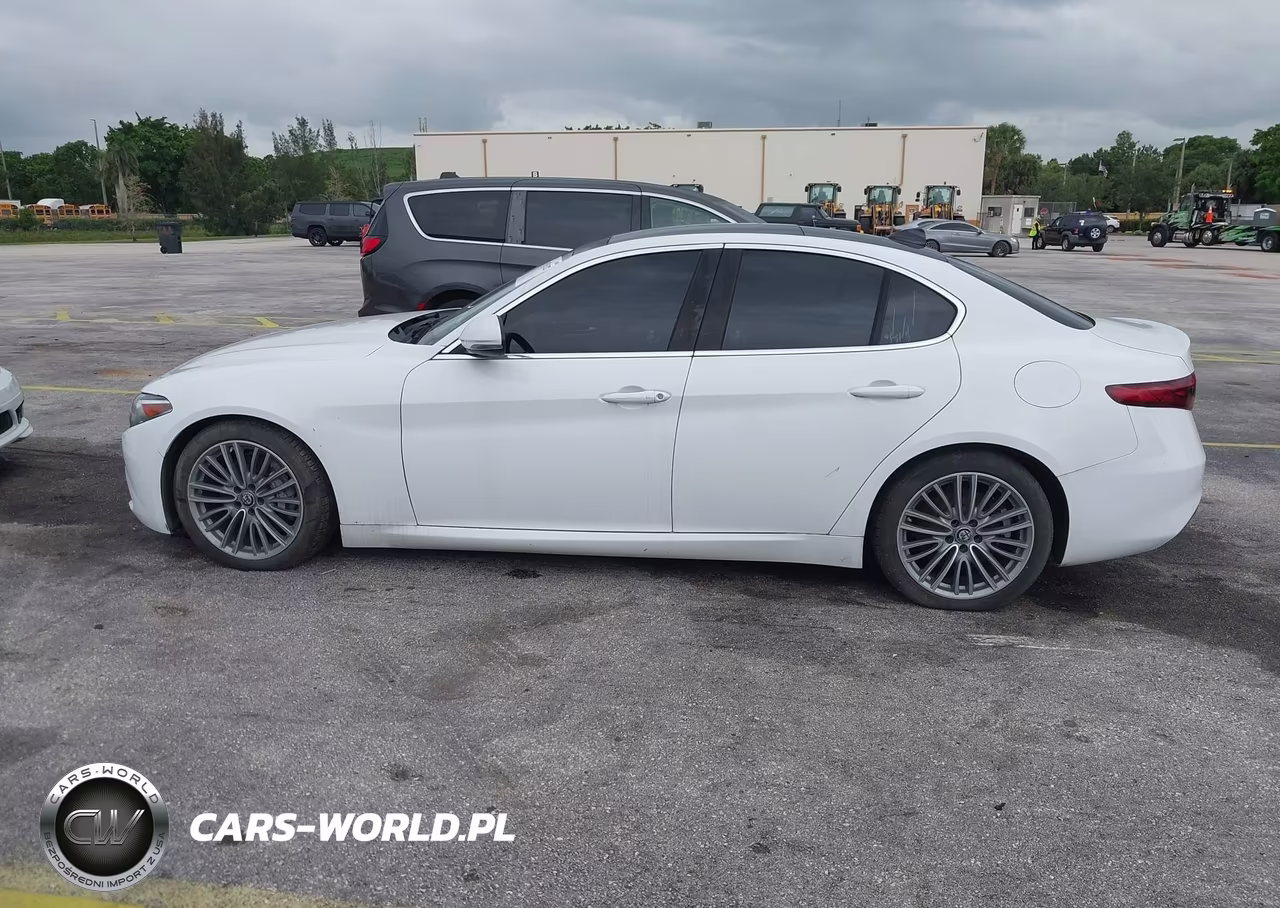 2017 Alfa Romeo Giulia Ti Rwd VIN:ZARFAECN9H7536501 - 14