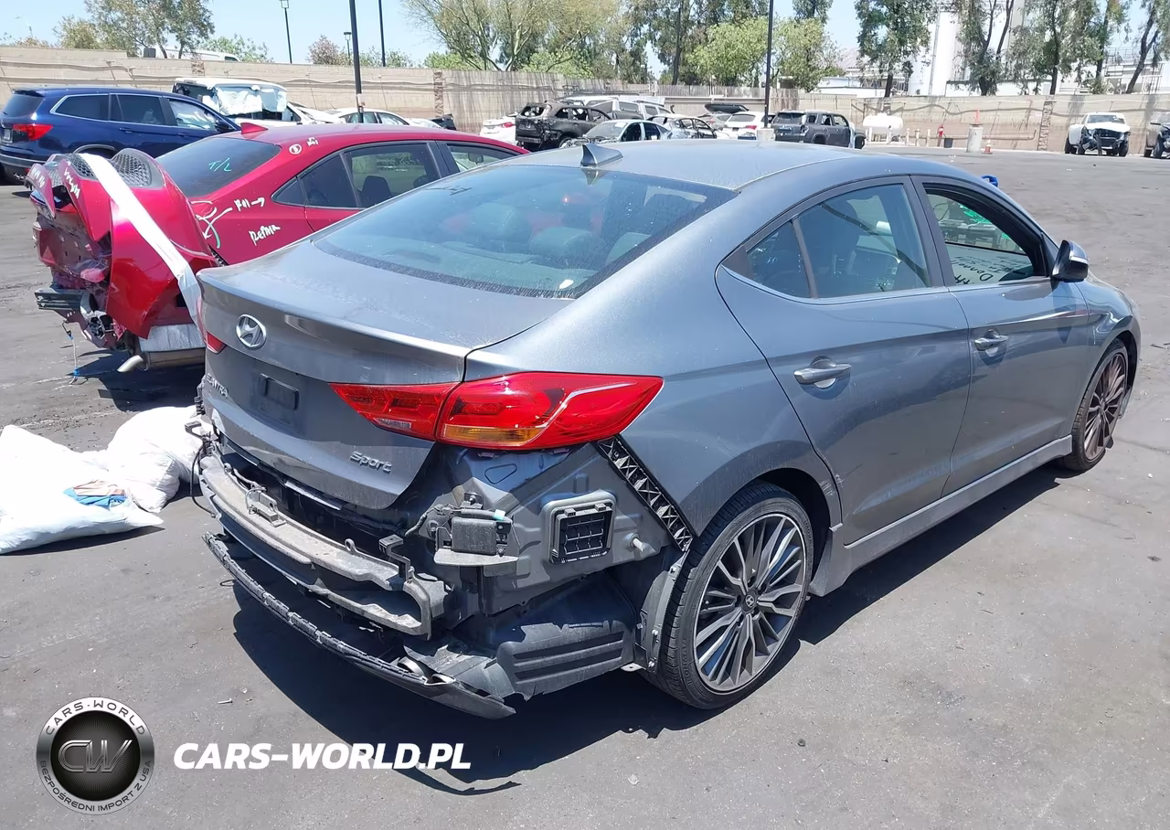 2018 Hyundai Elantra Sport VIN:KMHD04LB8JU535508 - 4