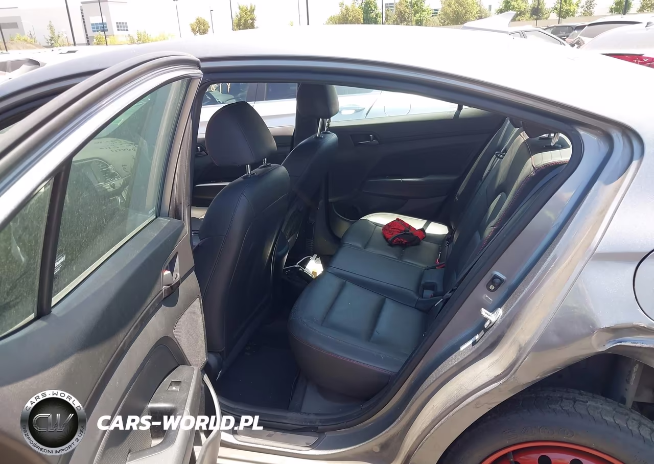 2018 Hyundai Elantra Sport VIN:KMHD04LB8JU535508 - 8