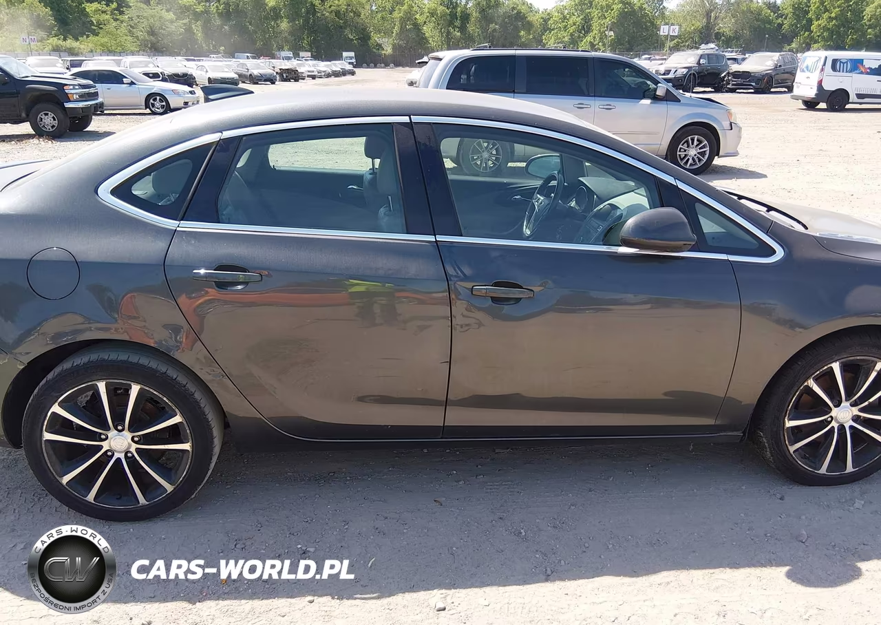 2017 Buick Verano Sport Touring VIN:1G4PR5SK7H4120393 - 6