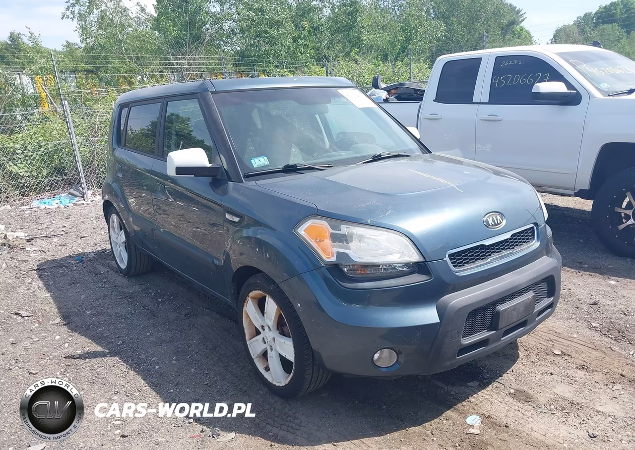2010 Kia Soul +