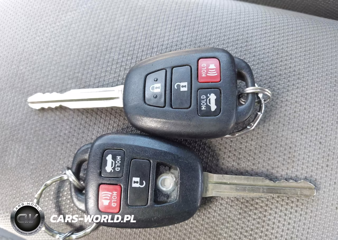 2014 Toyota Corolla Le Plus VIN:2T1BURHE0EC086229 - 11