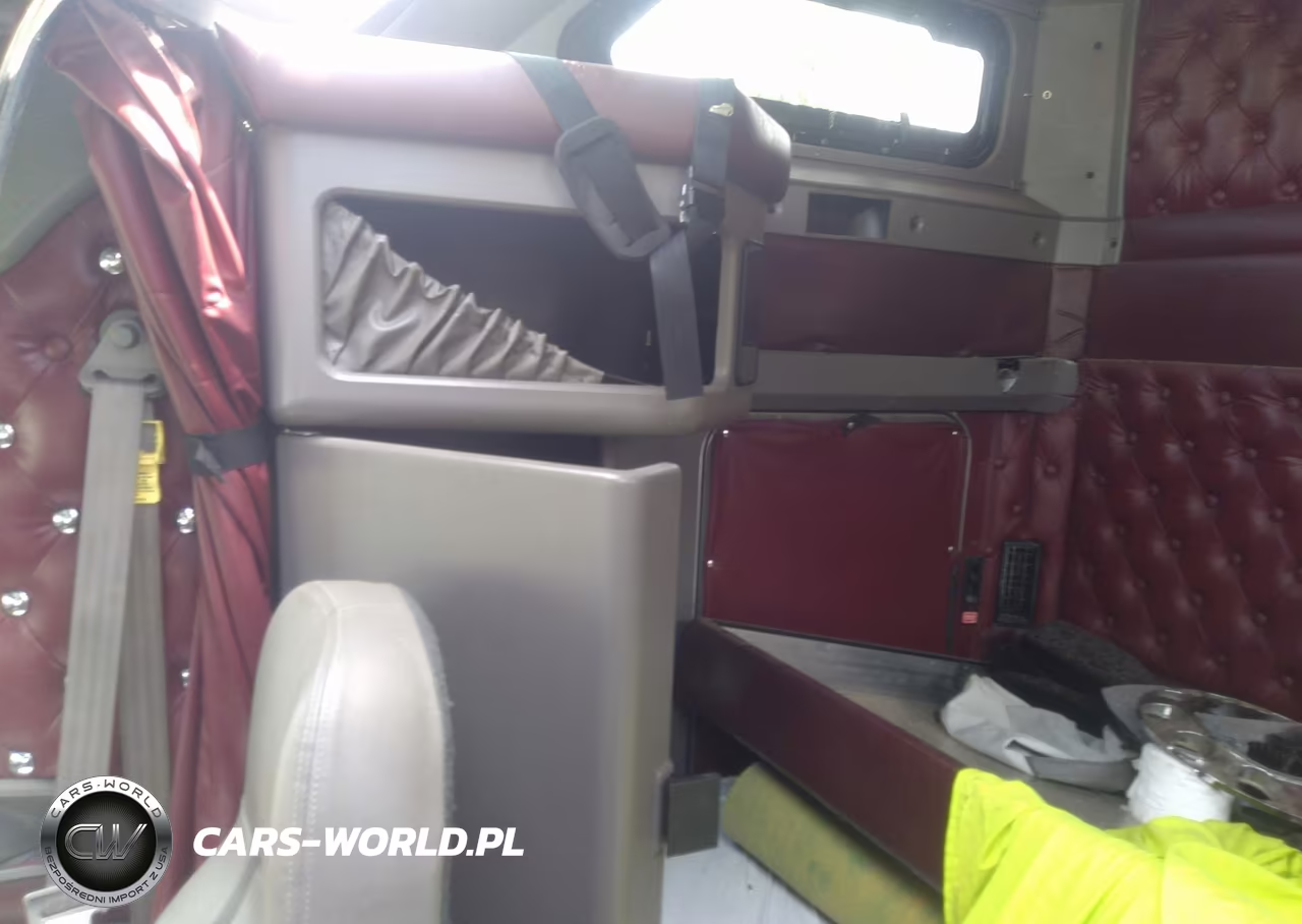 2010 Kenworth Construction W900 VIN:1XKWD49X8AJ944926 - 16