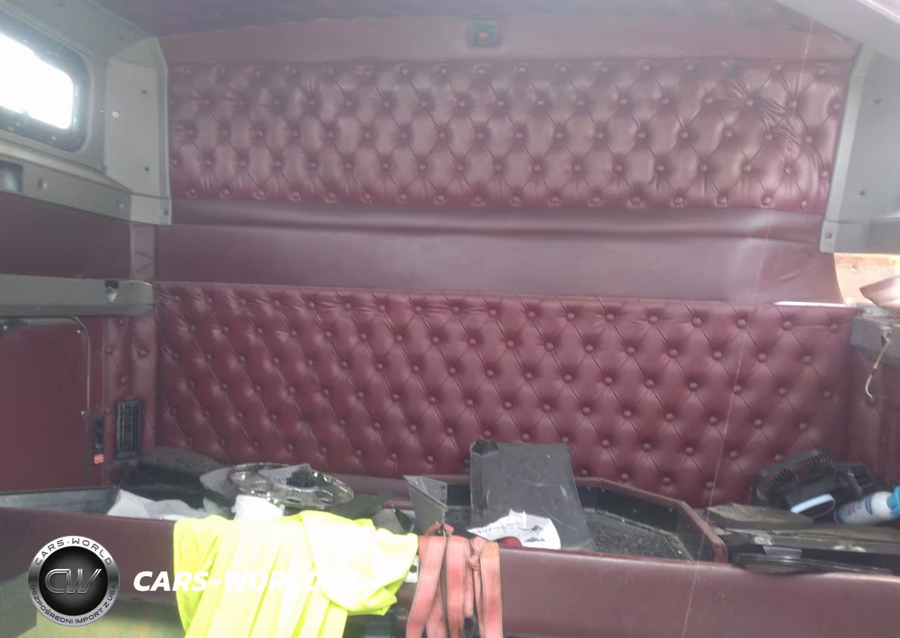 2010 Kenworth Construction W900 VIN:1XKWD49X8AJ944926 - 17