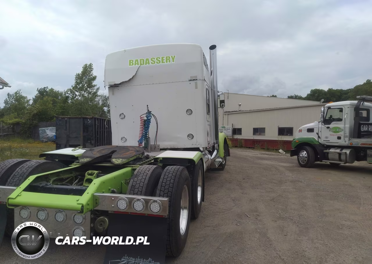 2010 Kenworth Construction W900 VIN:1XKWD49X8AJ944926 - 3