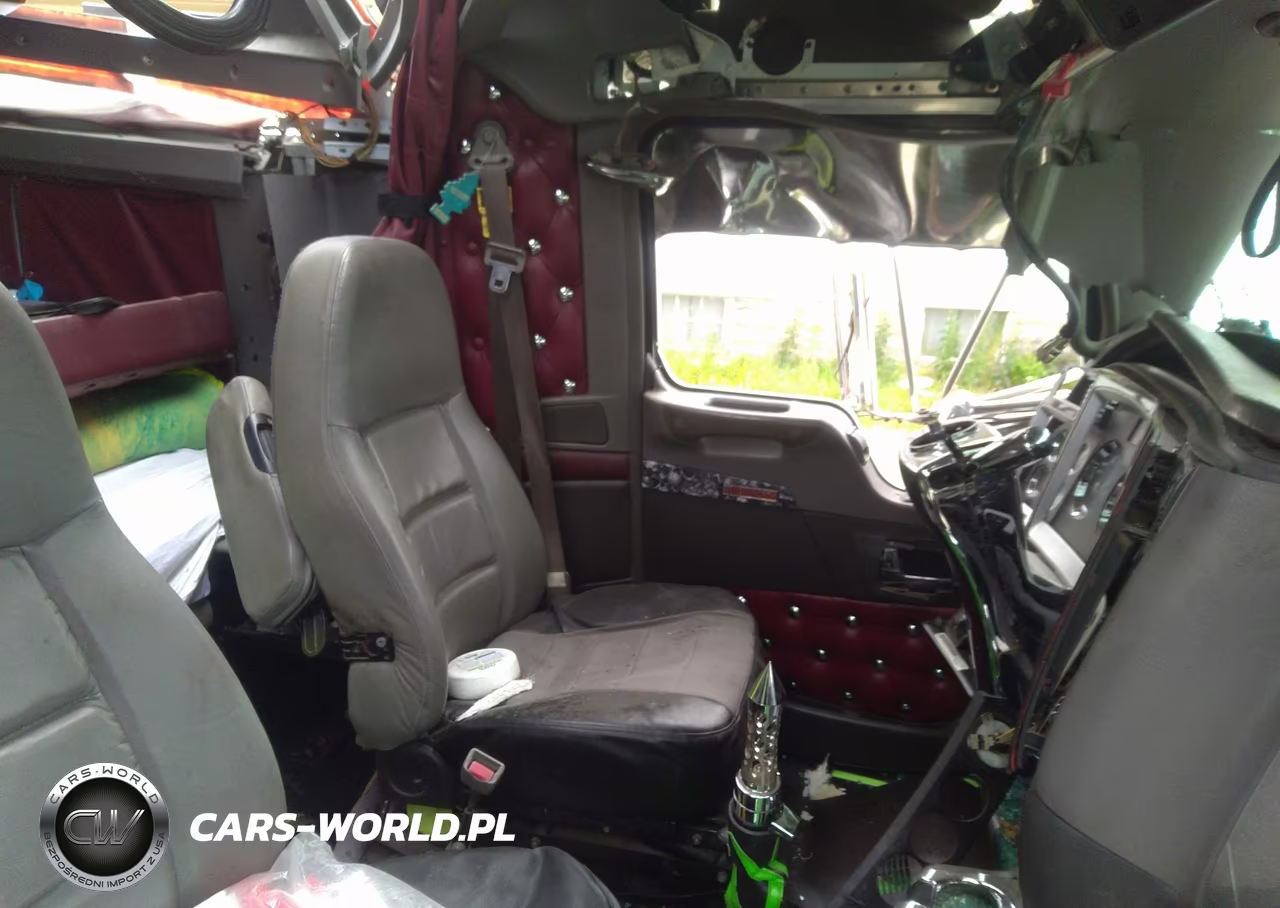 2010 Kenworth Construction W900 VIN:1XKWD49X8AJ944926 - 5