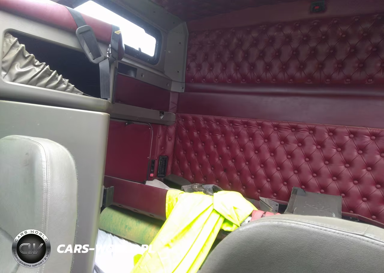 2010 Kenworth Construction W900 VIN:1XKWD49X8AJ944926 - 7