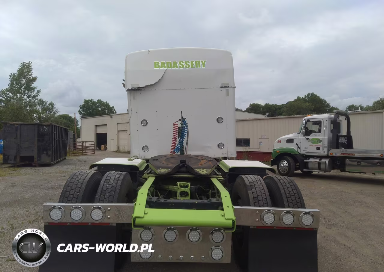 2010 Kenworth Construction W900 VIN:1XKWD49X8AJ944926 - 8