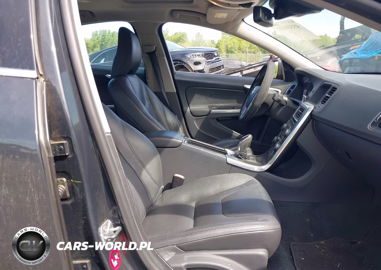 2014 Volvo S60 T5 VIN:YV1612FH8E2296584 - 5