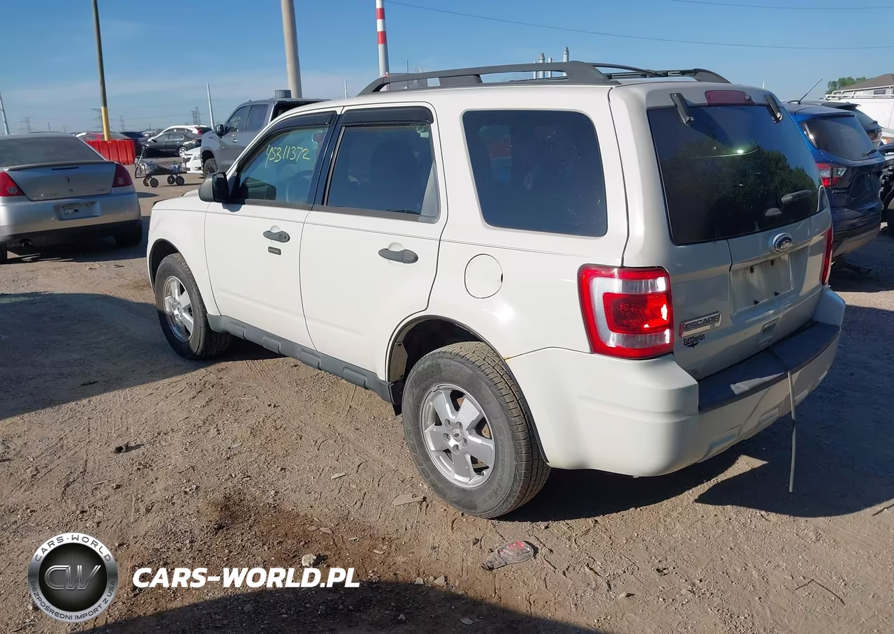 2011 Ford Escape Xlt Automatic VIN:1FMCU0D74BKB68381 - 3