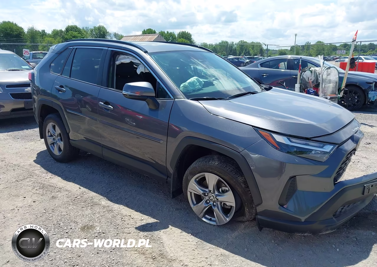 2024 Toyota Rav4 Xle – zdjęcie 1 z 16
