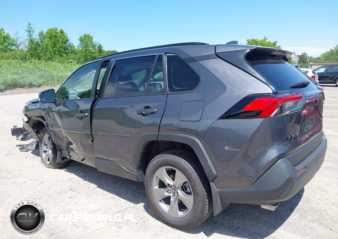 2024 Toyota Rav4 Xle VIN:2T3P1RFV1RC489098 - 3