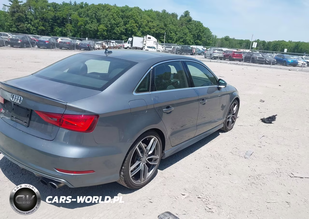 2015 Audi S3 2.0T Premium Plus VIN:WAUBFGFFXF1081469 - 4