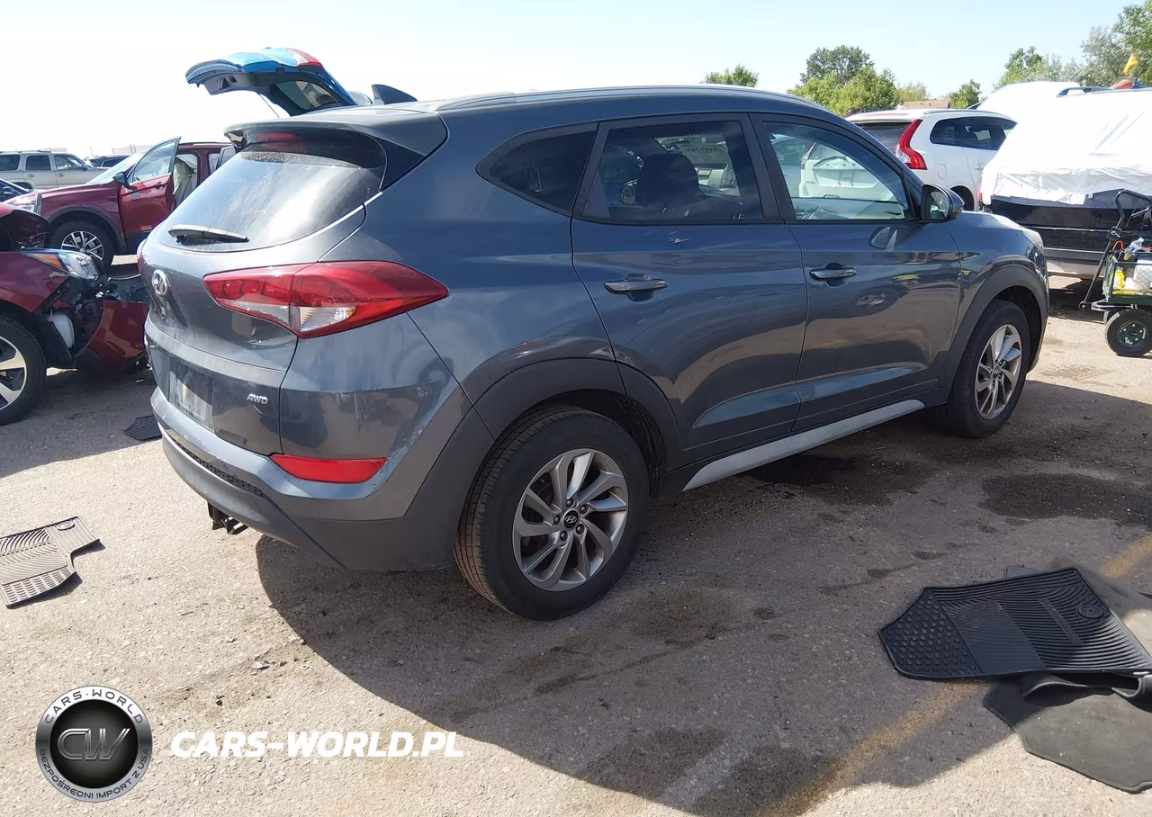 2018 Hyundai Tucson Sel VIN:KM8J3CA45JU741796 - 4