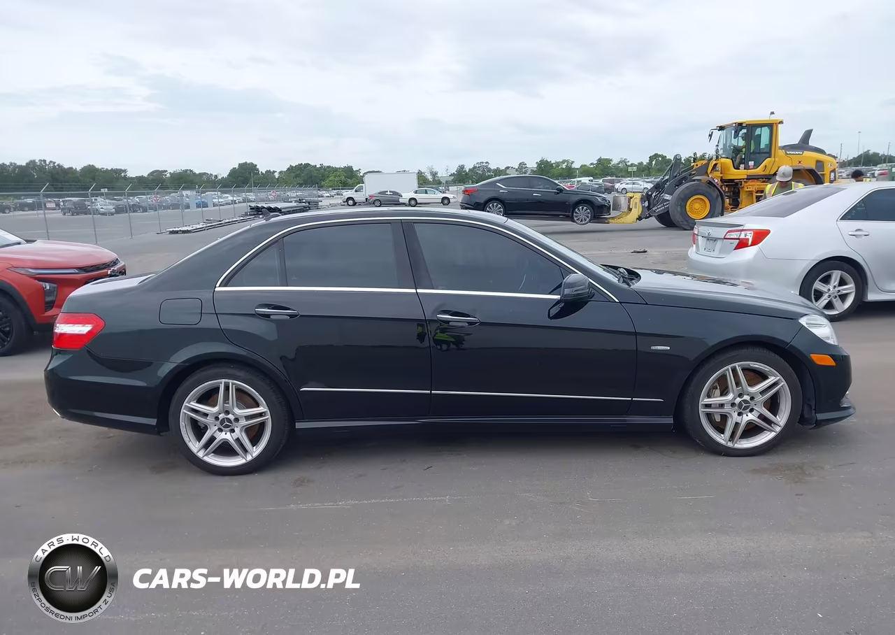 2012 Mercedes-Benz E 550 4Matic VIN:WDDHF9BB2CA657715 - 13