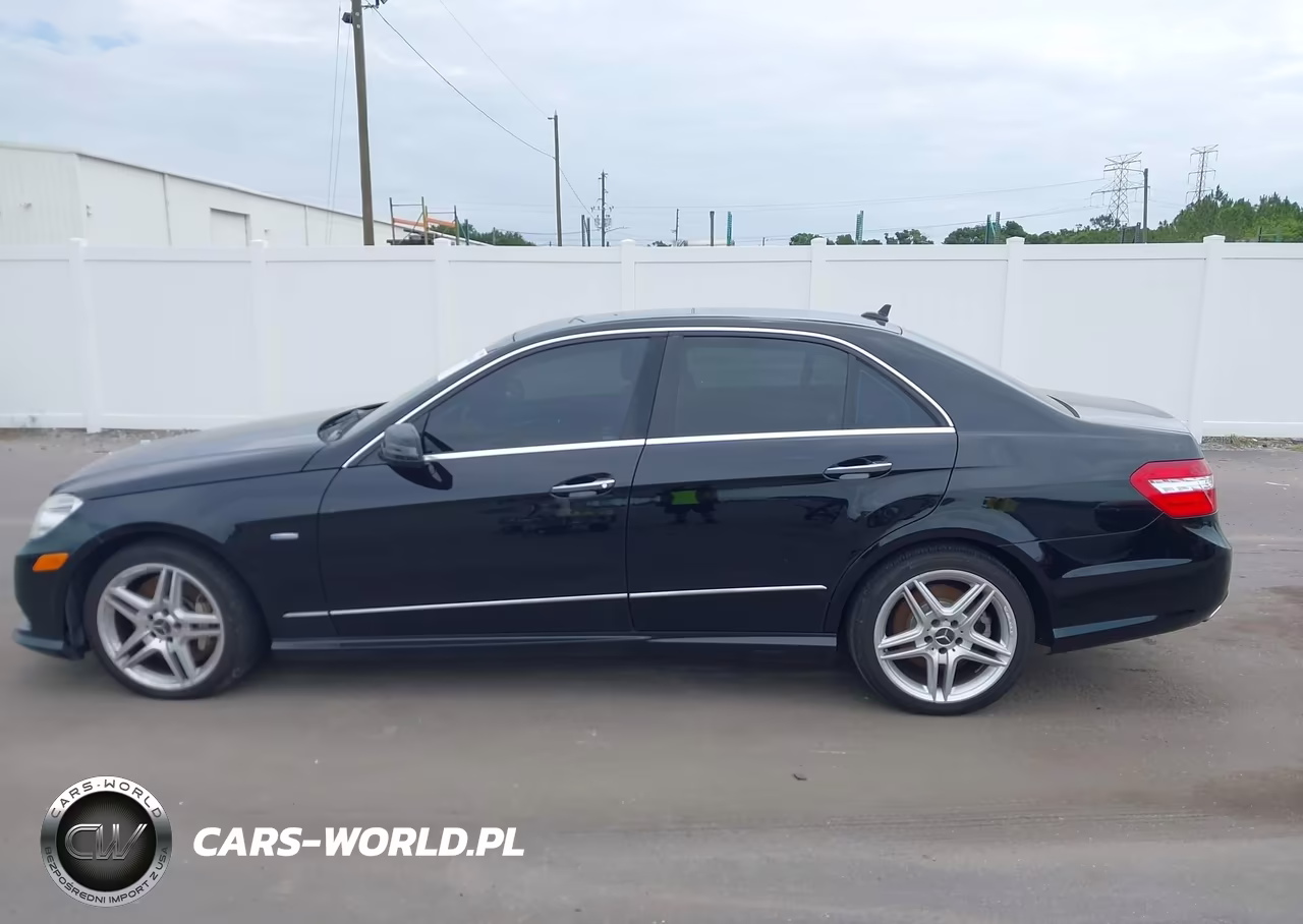 2012 Mercedes-Benz E 550 4Matic VIN:WDDHF9BB2CA657715 - 14