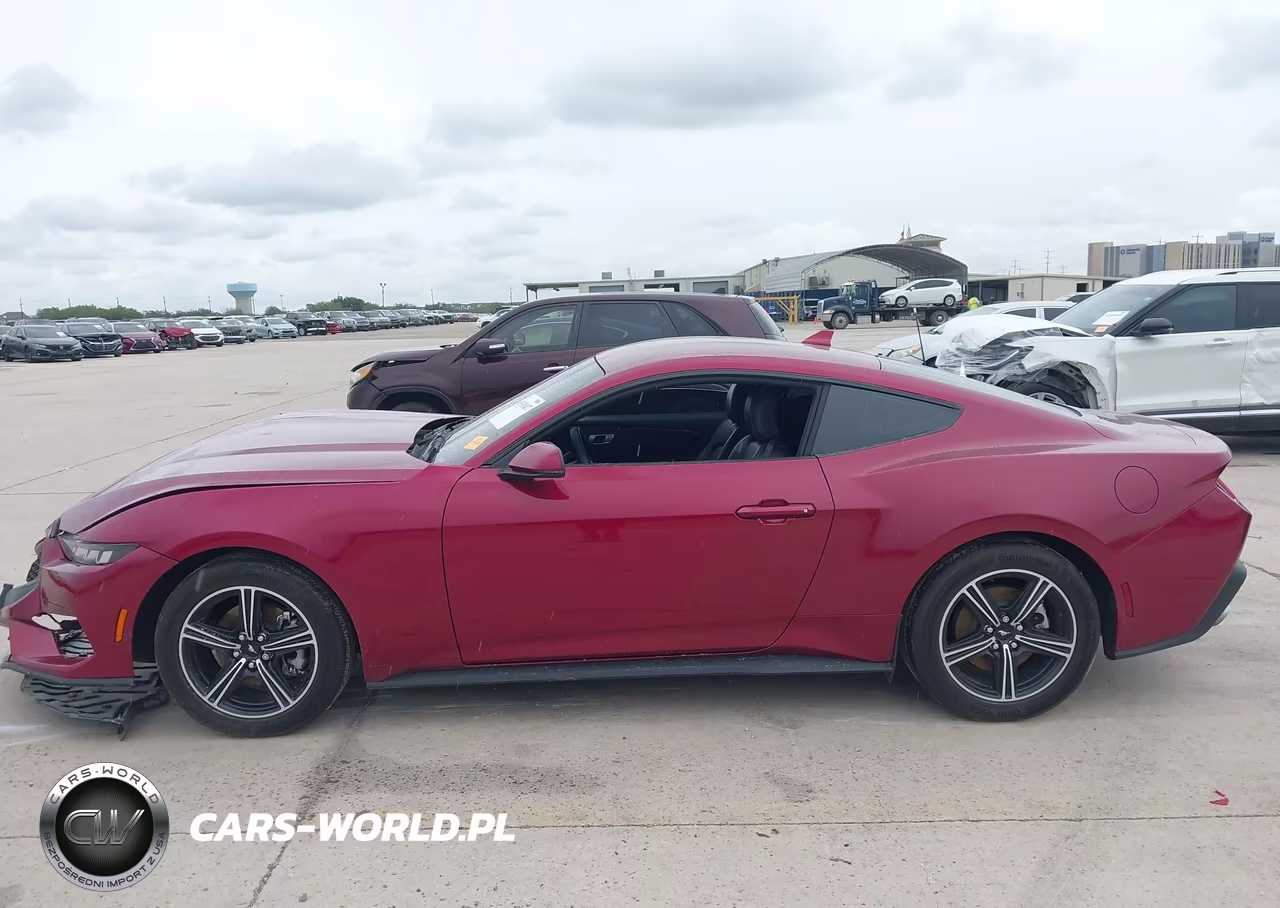 2025 Ford Mustang Ecoboost Premium Fastback VIN:1FA6P8TH2S5101266 - 13