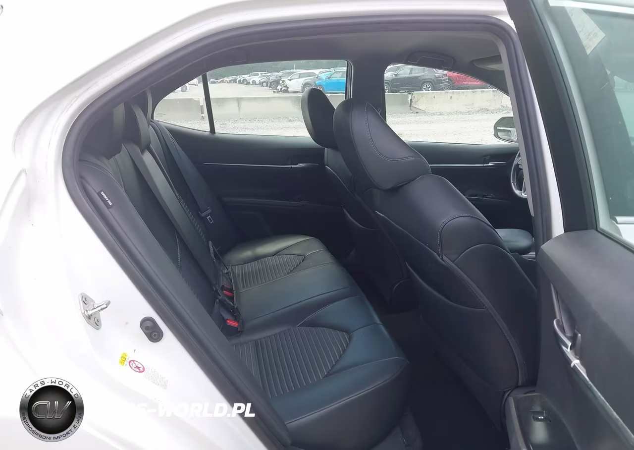 2018 Toyota Camry Se VIN:4T1B11HK6JU629219 - 8