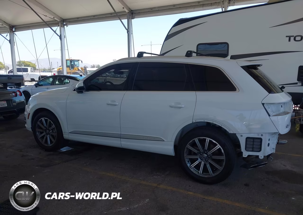 2019 Audi Q7 45 Premium VIN:WA1LHAF70KD030721 - 14