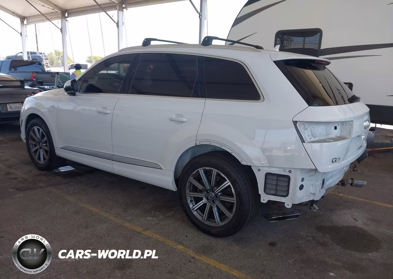 2019 Audi Q7 45 Premium VIN:WA1LHAF70KD030721 - 3