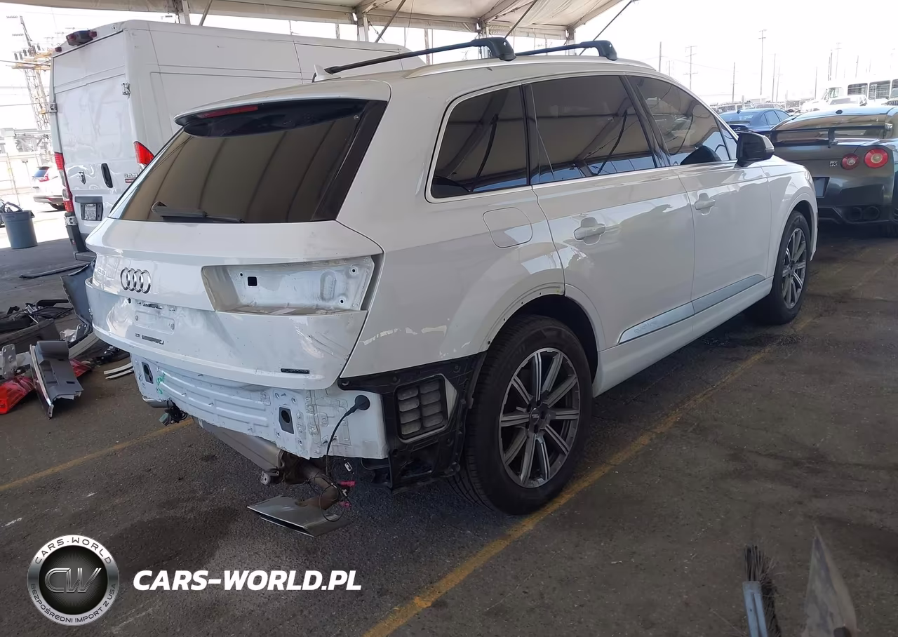 2019 Audi Q7 45 Premium VIN:WA1LHAF70KD030721 - 4