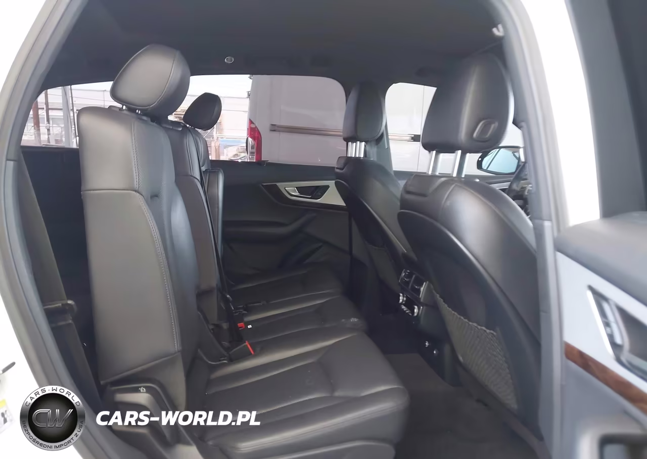 2019 Audi Q7 45 Premium VIN:WA1LHAF70KD030721 - 8