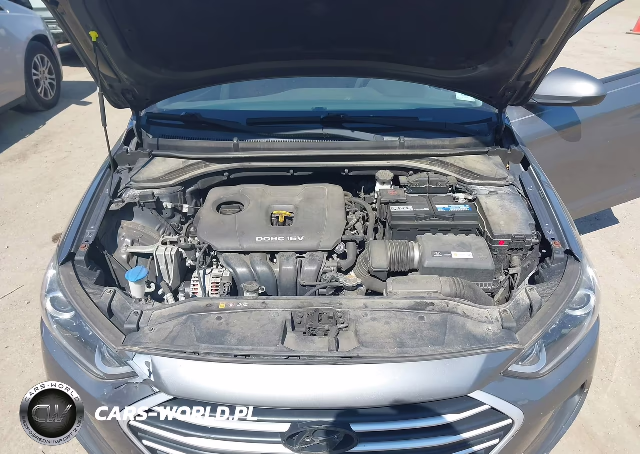2018 Hyundai Elantra Sel VIN:5NPD84LF9JH343928 - 10