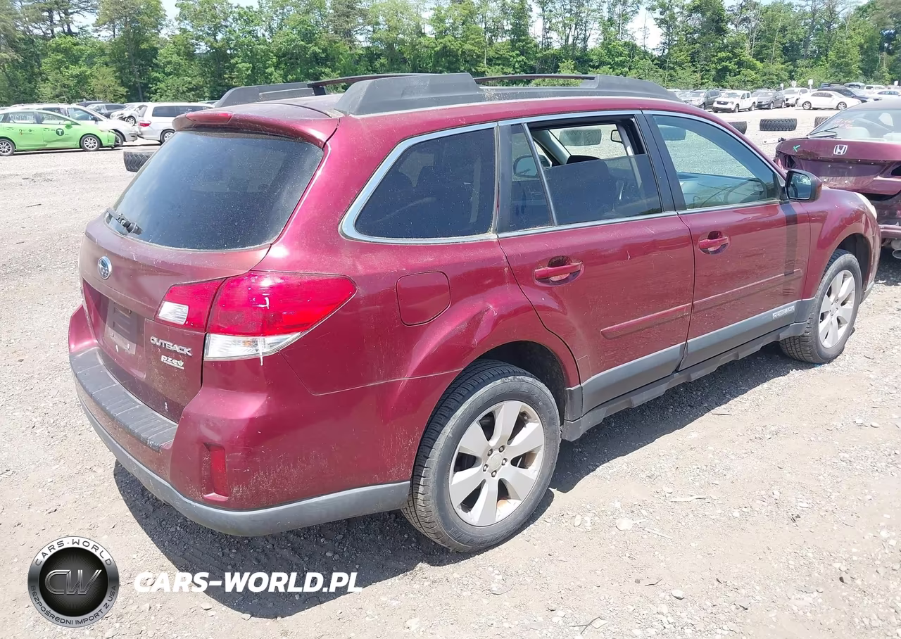 2012 Subaru Outback 2.5I Premium VIN:4S4BRBCC7C3243965 - 4