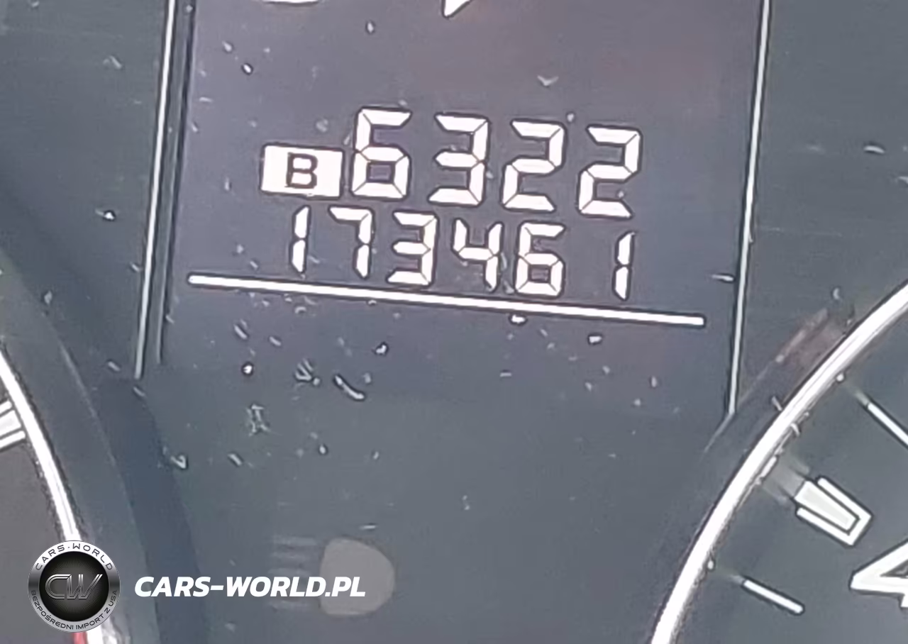 2012 Subaru Outback 2.5I Premium VIN:4S4BRBCC7C3243965 - 7