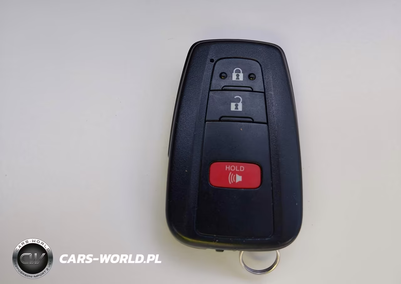 2018 Toyota Prius Three VIN:JTDKARFU3J3057975 - 11