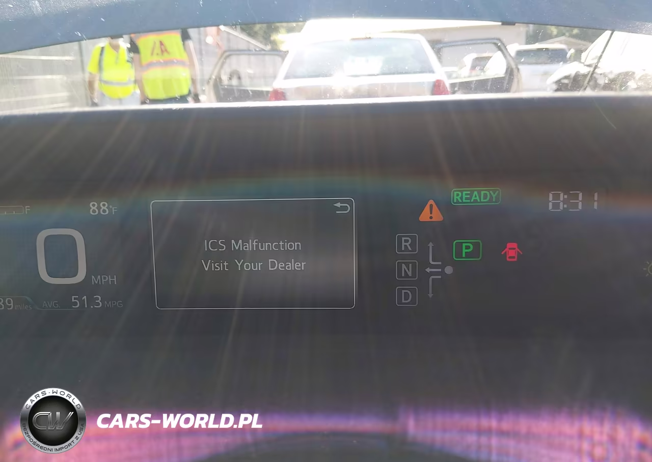 2018 Toyota Prius Three VIN:JTDKARFU3J3057975 - 7