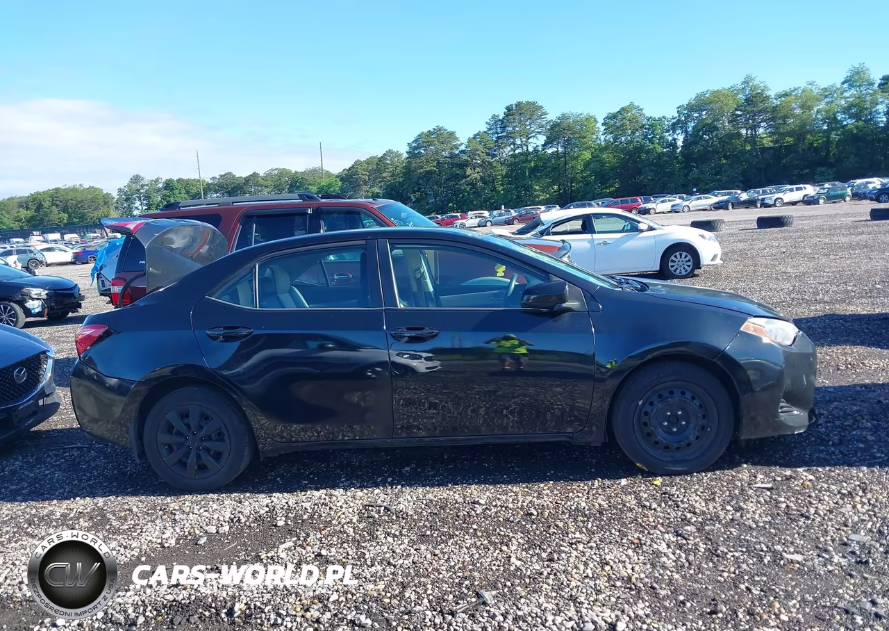 2019 Toyota Corolla Le VIN:2T1BURHE8KC224904 - 13