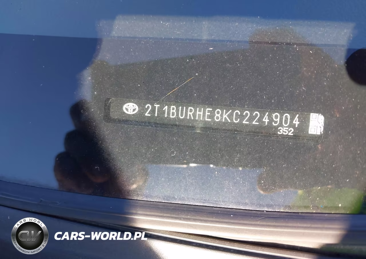 2019 Toyota Corolla Le VIN:2T1BURHE8KC224904 - 18