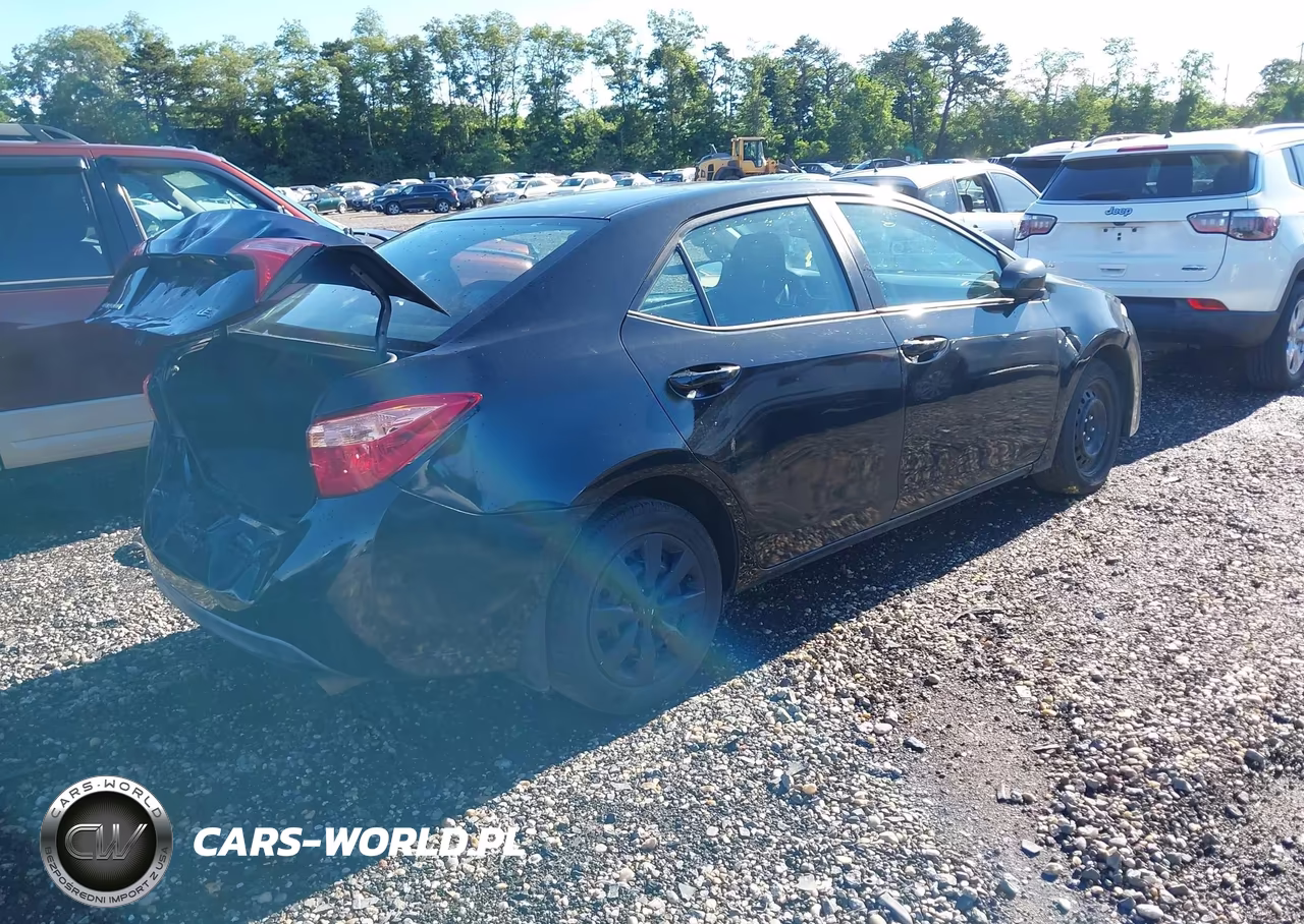 2019 Toyota Corolla Le VIN:2T1BURHE8KC224904 - 4