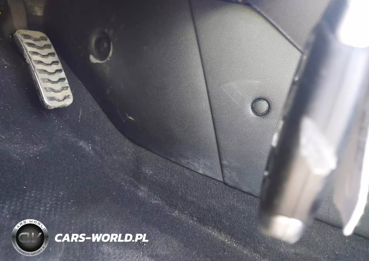 2019 Hyundai Veloster Turbo VIN:KMHTH6AB5KU013875 - 11