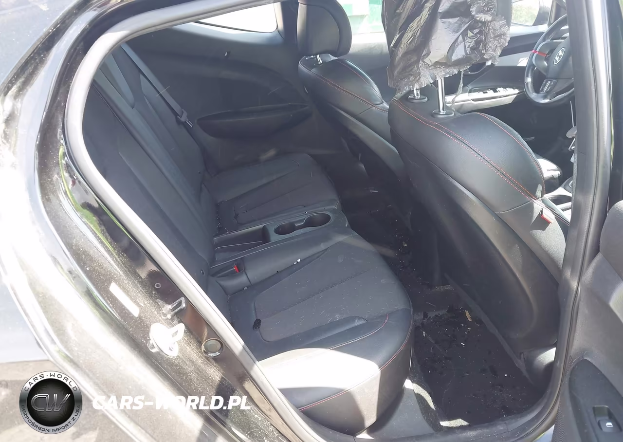 2019 Hyundai Veloster Turbo VIN:KMHTH6AB5KU013875 - 8
