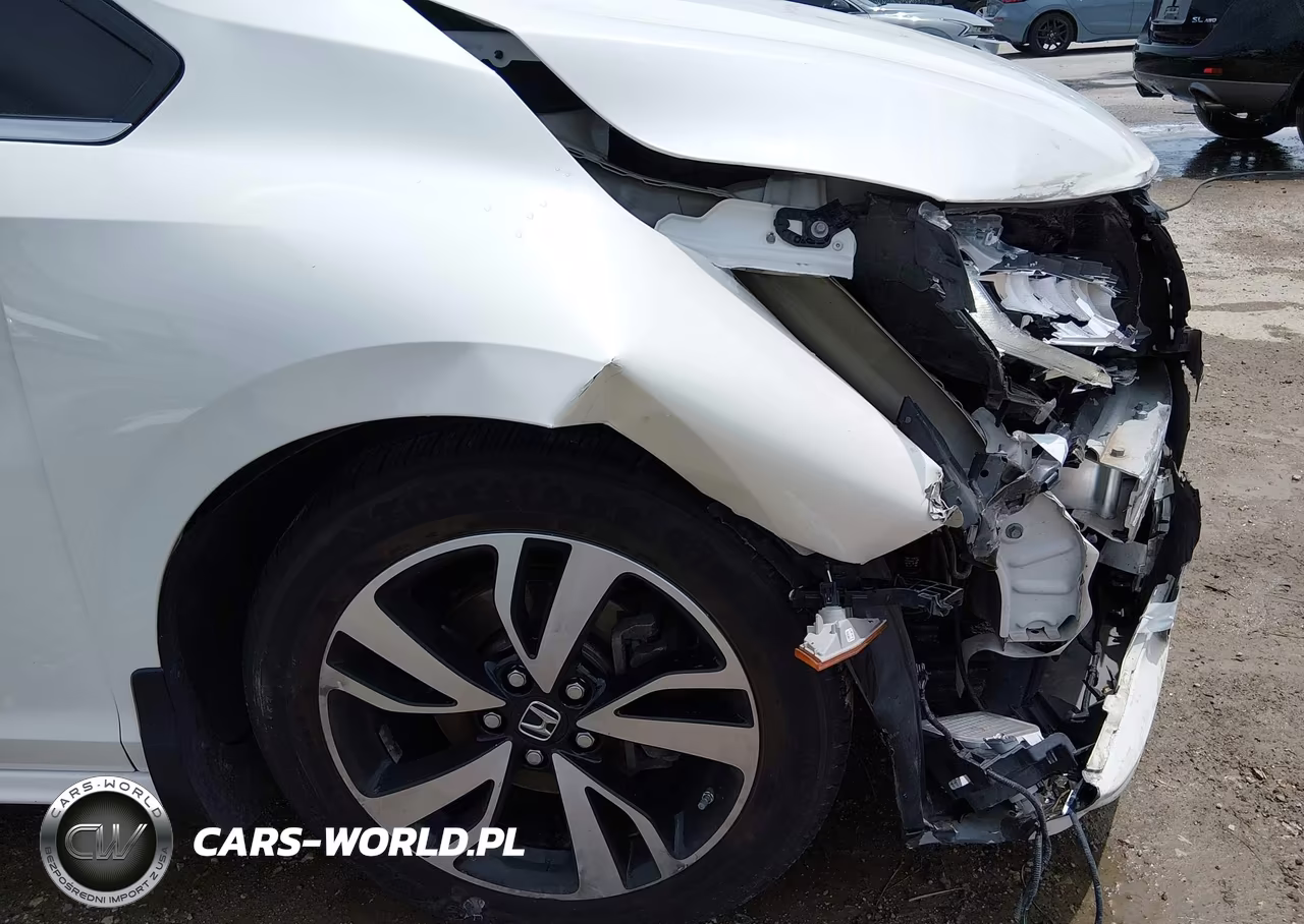2018 Honda Odyssey Elite VIN:5FNRL6H94JB038290 - 6