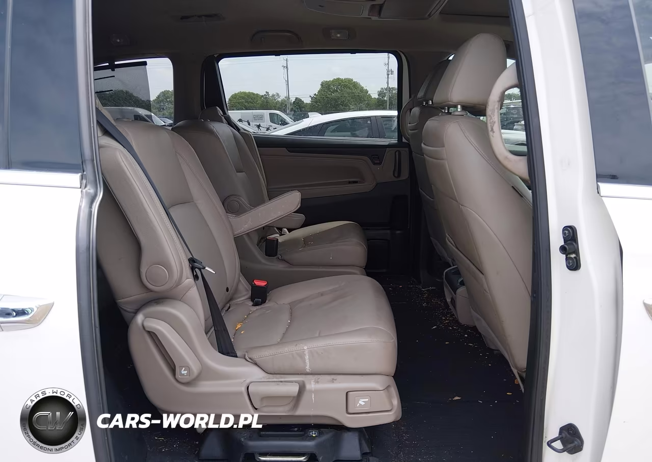 2018 Honda Odyssey Elite VIN:5FNRL6H94JB038290 - 8