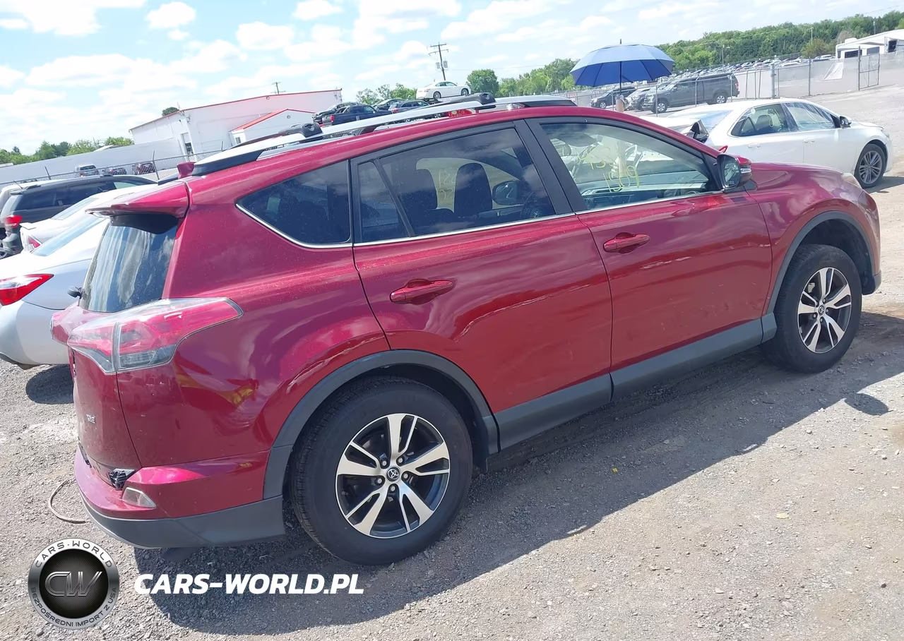 2018 Toyota Rav4 Xle VIN:JTMWFREV5JD116807 - 4