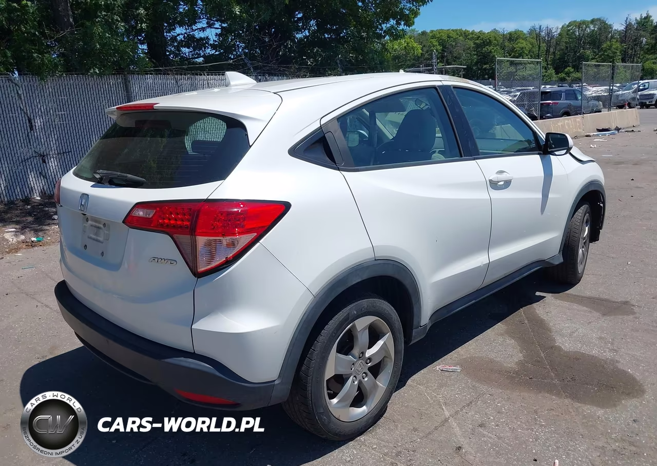 2017 Honda Hr-V Lx VIN:3CZRU6H3XHM712127 - 4