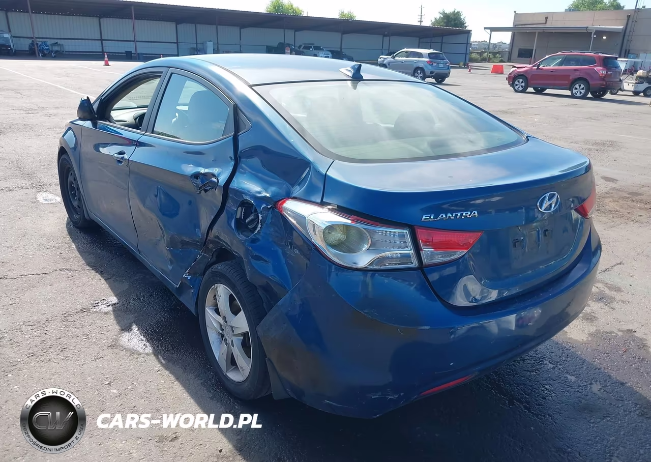 2013 Hyundai Elantra Gls VIN:KMHDH4AE2DU987092 - 3