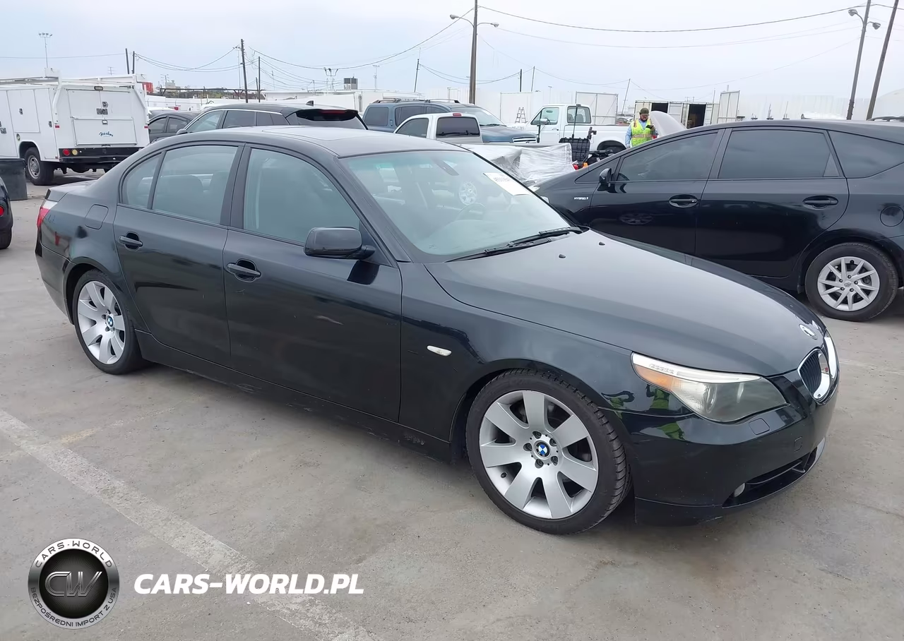 2004 BMW 530I