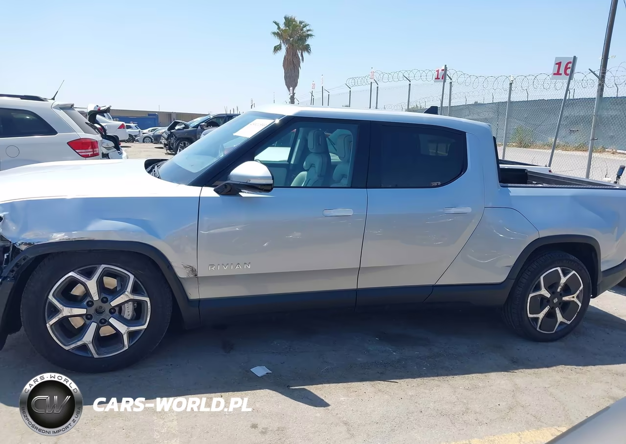 2024 Rivian R1T Adventure Dual Motor Large Pack-Adventure Dual Motor Perf Large Pack VIN:7FCTGBAA7RN030439 - 14