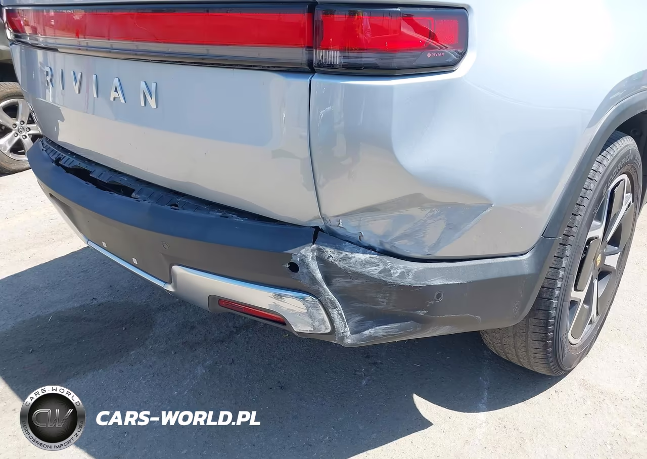 2024 Rivian R1T Adventure Dual Motor Large Pack-Adventure Dual Motor Perf Large Pack VIN:7FCTGBAA7RN030439 - 19