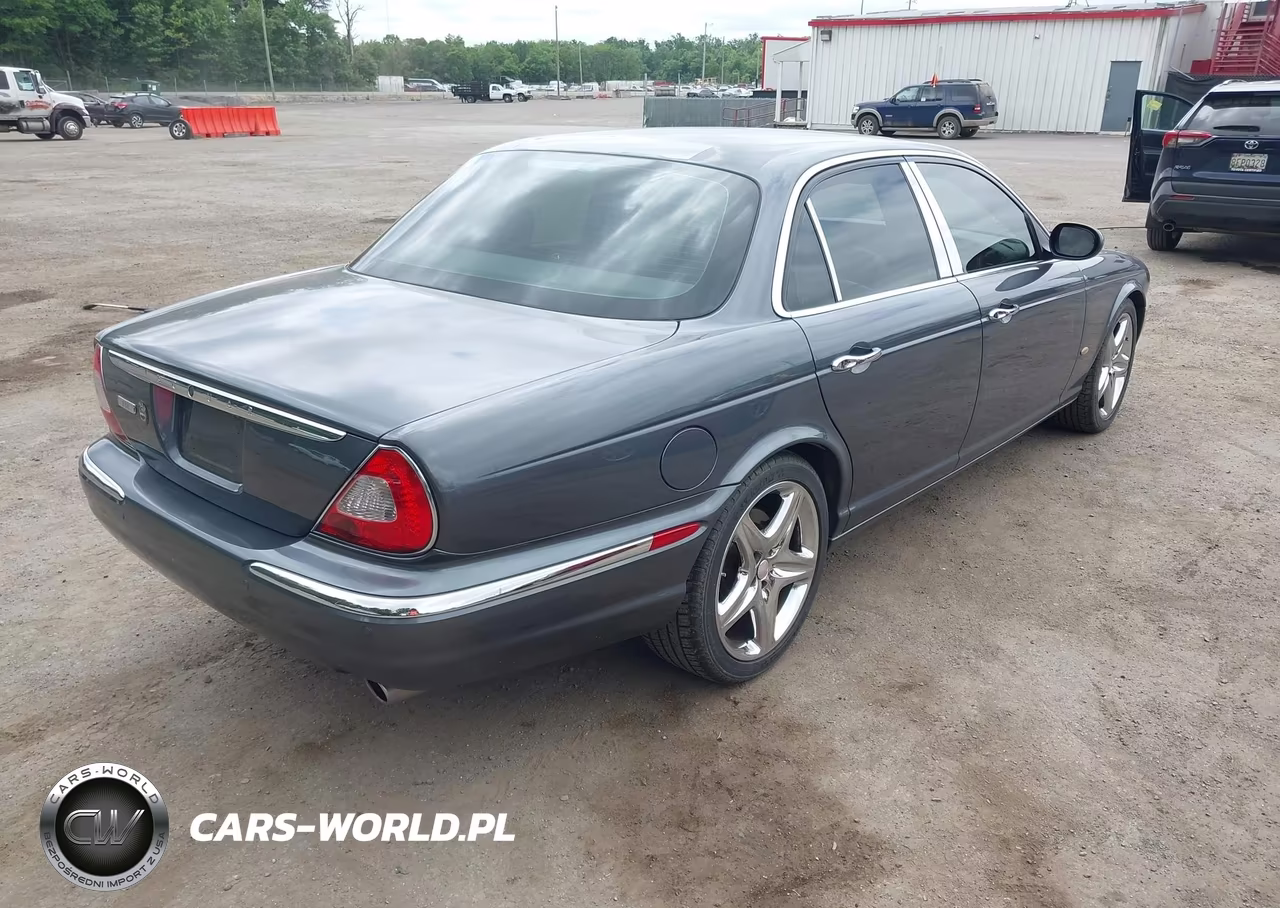2007 Jaguar Xj Xj8 VIN:SAJWA71B77SH17143 - 4