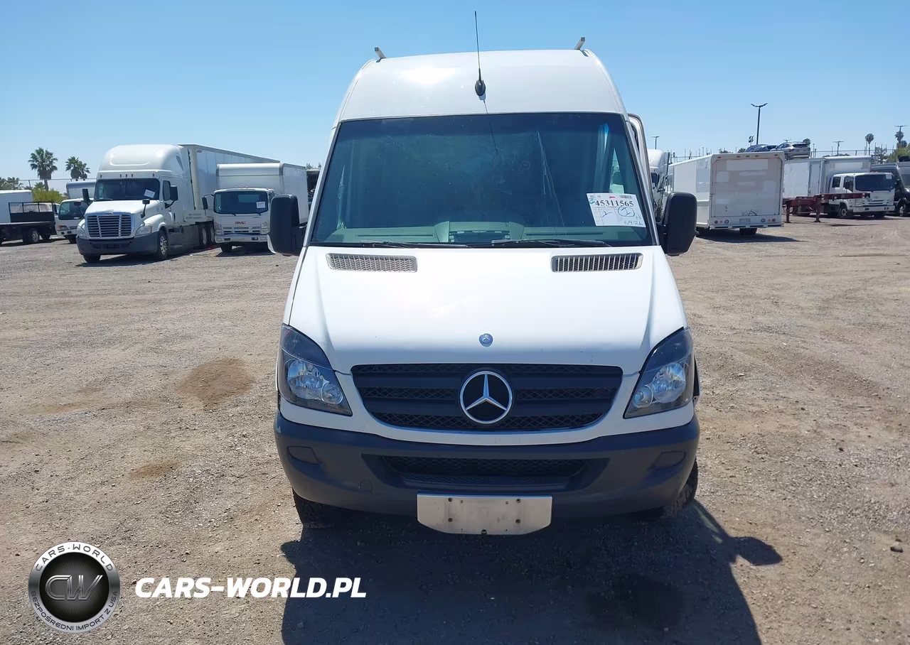 2012 Mercedes-Benz Sprinter 2500 High Roof VIN:WD3PE8CC2C5679419 - 12