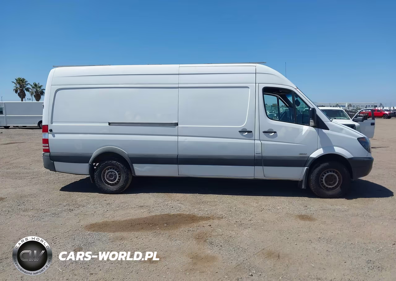 2012 Mercedes-Benz Sprinter 2500 High Roof VIN:WD3PE8CC2C5679419 - 13
