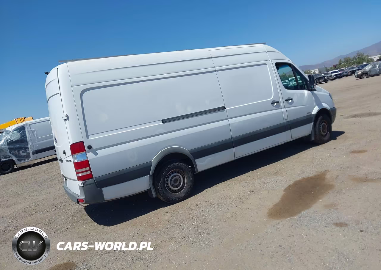 2012 Mercedes-Benz Sprinter 2500 High Roof VIN:WD3PE8CC2C5679419 - 4