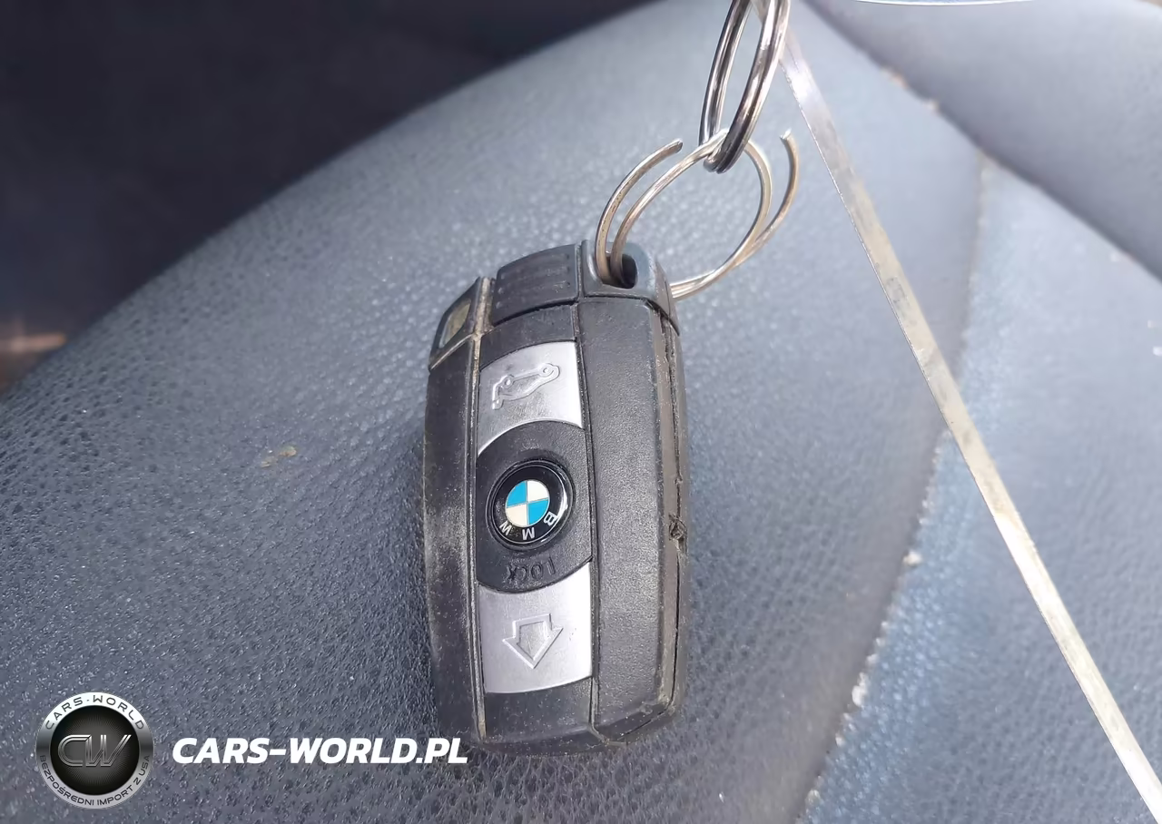 2015 BMW X1 xDrive28I VIN:WBAVL1C55FVY34204 - 11